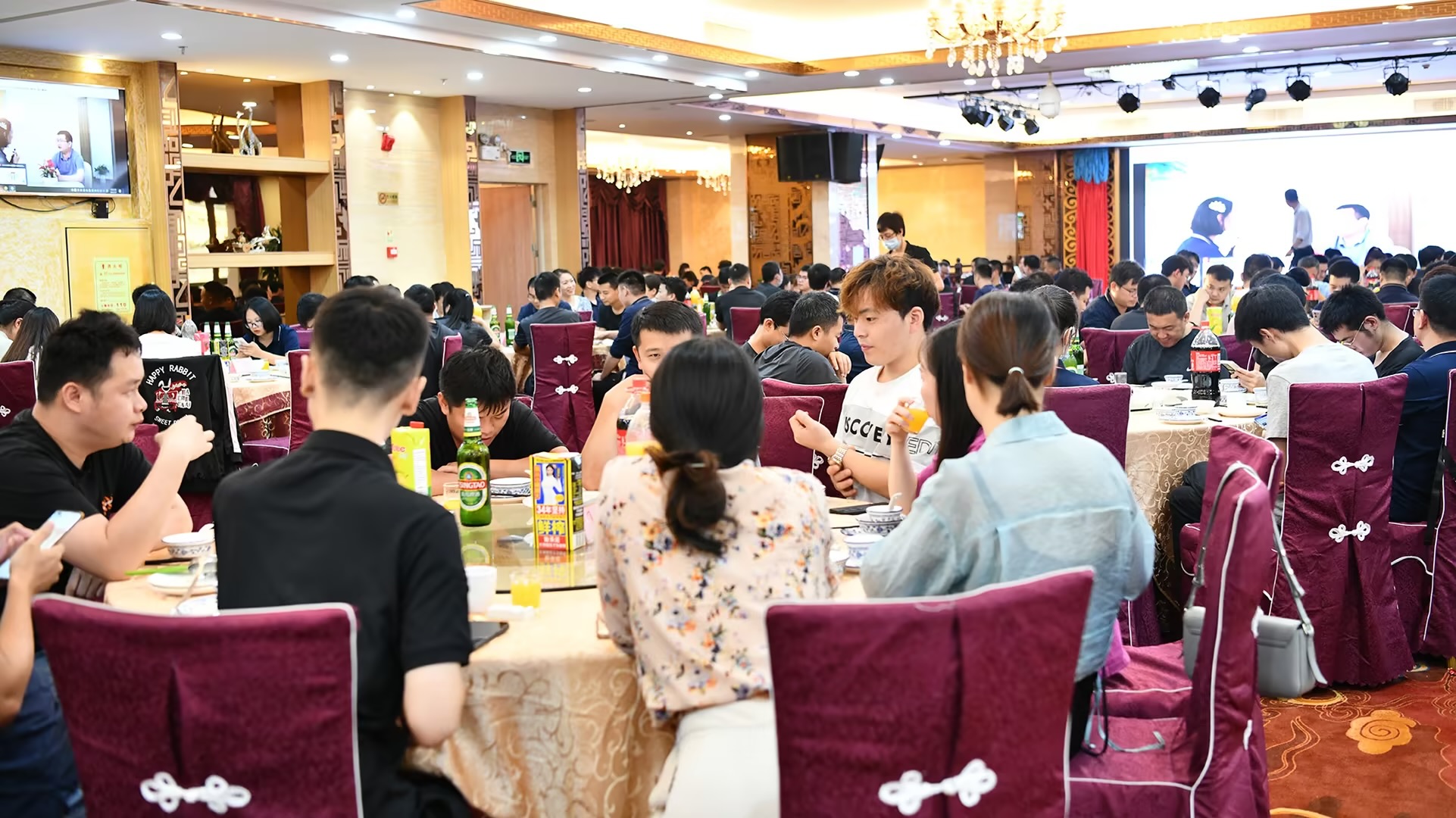 品成金属专注于铝、镁、锌合金压铸模具的设计与制造 品成金属专注于铝、镁、锌合金压铸模具的设计与制造